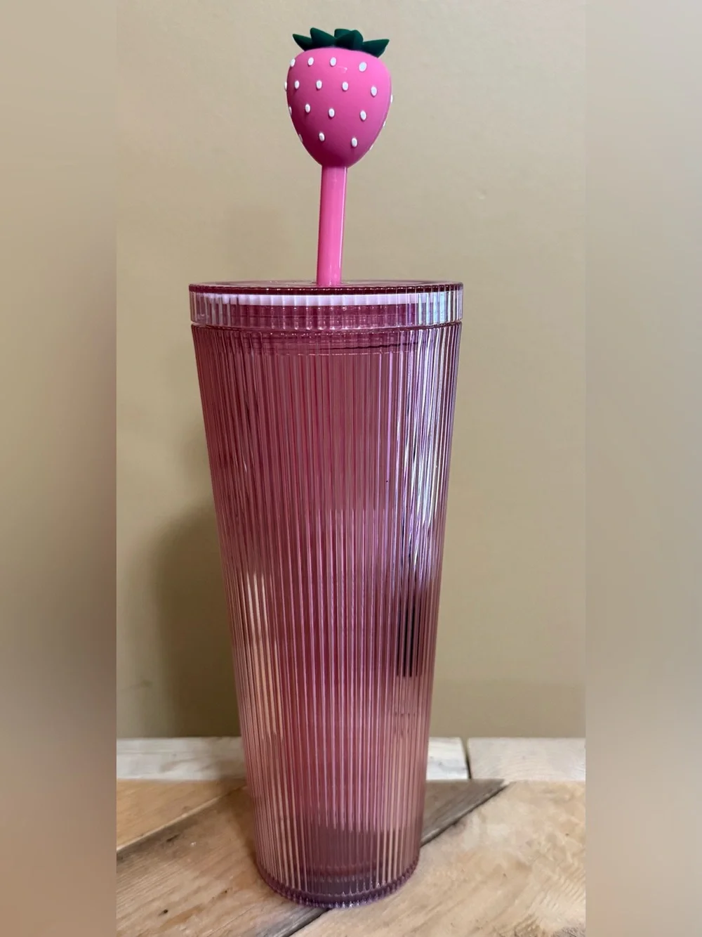 Starbucks PINK DRINK COLLECTION 2026 Limited Edition Strawberry Topper 24oz Cup